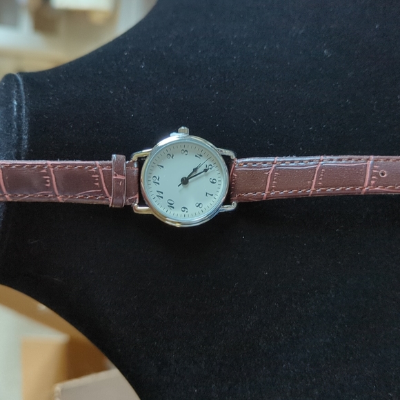 "Toni" Brown Watch (NWT) - Picture 6 of 7
